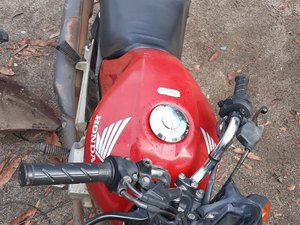 Polícia recupera motocicleta roubada em Arapiraca