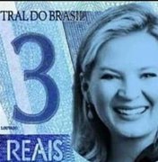 Eduardo Bolsonaro posta foto com rosto de Joice em cédula de R$ 3 