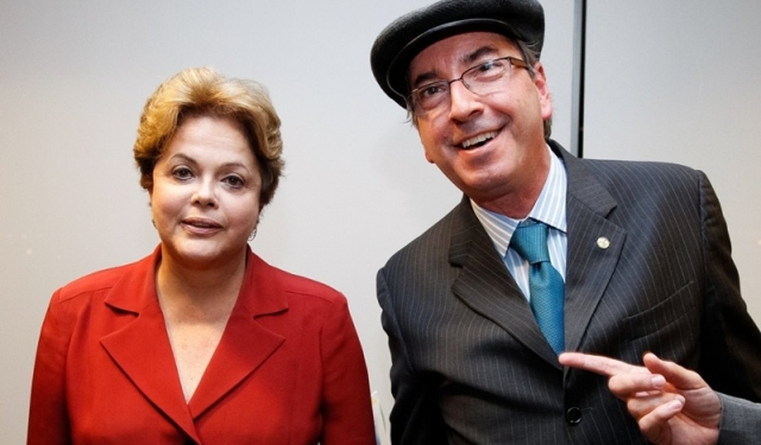 Dilma do PT avermelhou e nós também