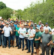 Prefeito Petrúcio Barbosa lança programa de aração de terra para fortalecer a agricultura familiar em Igaci