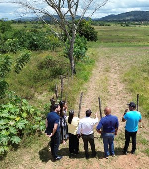 Equipe da prefeitura visita terrenos e planeja expandir cemitérios em Palmeira dos Índios