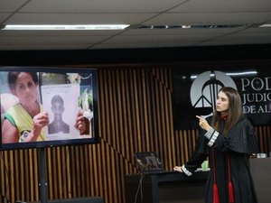 Caso Davi Silva: promotora repreende defesa por ataques a testemunha morta