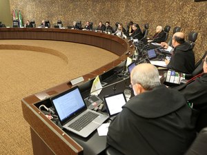 Pleno julga ação penal contra ex-prefeito acusado de fraude e formação de quadrilha