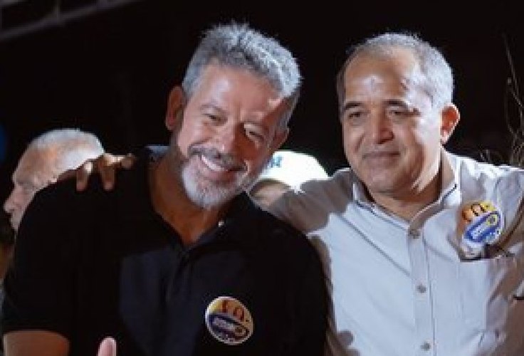 Prefeito do Sertão pede votos para dois senhores: Renan Calheiros e Arthur Lira