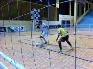 Duas partidas movimentam Copa Supercred nesta terça (27)