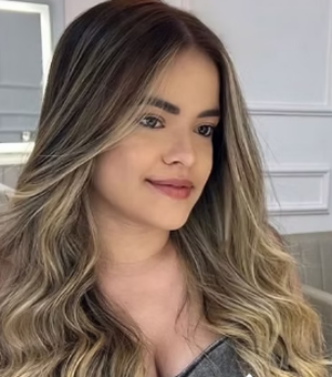 Jovem de 24 anos é encontrada morta dentro de casa; suspeito é preso e aponta mãe da vítima como mandante