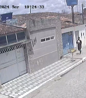 [Vídeo] Câmeras flagram furto de moto no bairro Planalto, em Arapiraca, nesta terça (03)