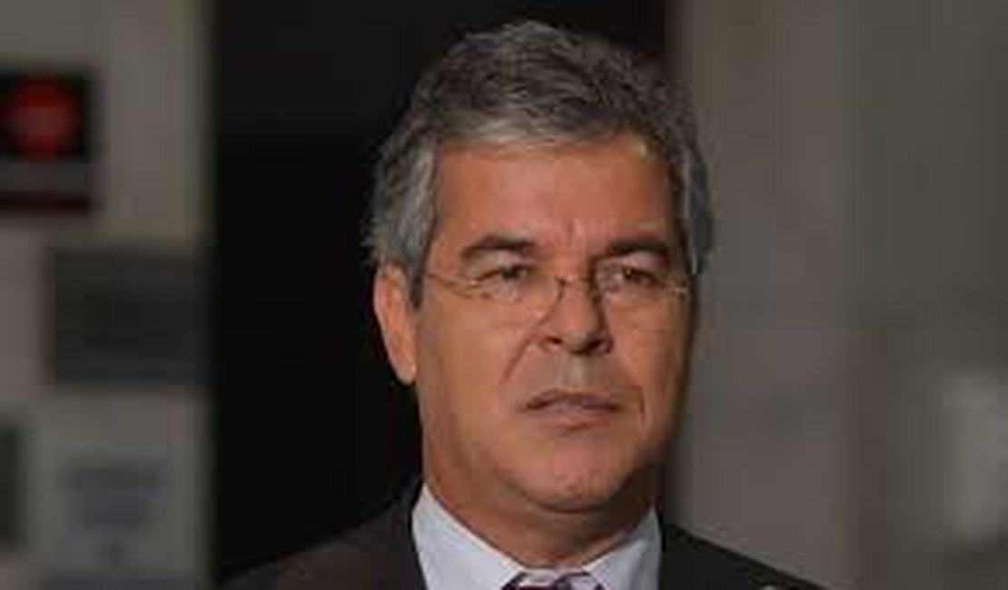 Justiça Federal anula posse do presidente da Apex por não ser fluente em inglês