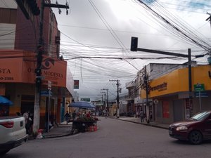 Semáforos do cruzamento das ruas Domingos Correia e Boa Vista estão sem funcionar corretamente