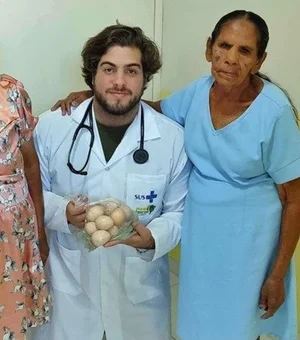 Médico arapiraquense emociona ao mostrar presentes que recebe dos pacientes da zona rural