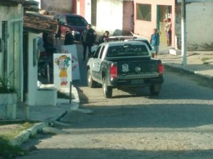 Megaoperação resulta na prisão de mais de dez pessoas e na apreensão de drogas e cédulas falsas