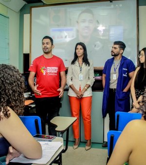 Curso de maquiador qualifica juventude de Penedo para mercado de trabalho ou geração de renda própria