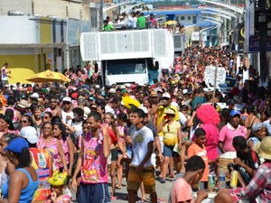 Carnaval em São Miguel dos Campos tem trio e orquestra