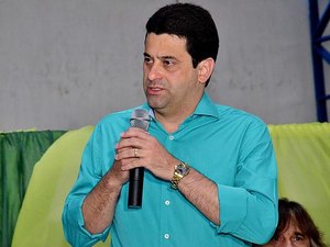 Ex-prefeito pernambucano é preso na orla da Ponta Verde, em Maceió