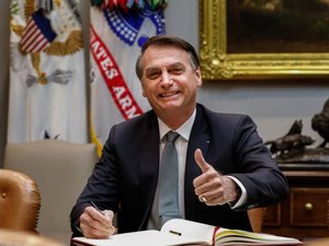 Bolsonaro confirma que não haverá horário de verão em 2019