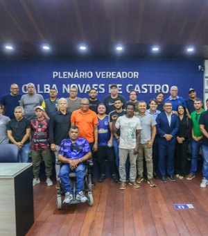 Audiência debate demandas das escolinhas sociais de futebol nas periferias de Maceió