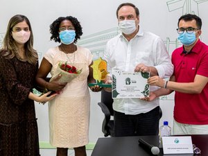 Luciano Barbosa destaca papel das mulheres no desenvolvimento de Arapiraca