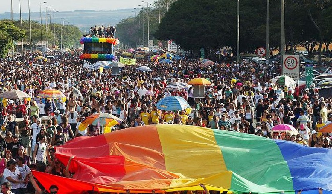 Parada LGBT movimentou R$ 403 milhões em São Paulo, segundo levantamento