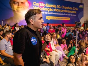 Renato Filho propõe ampliar modelo de escolas bilíngues de Pilar para AL