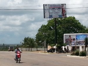 Homem é preso portando revolver e espingarda no Agreste