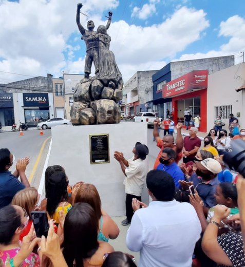 Prefeito Júlio Cezar destaca luta de negros pela liberdade, igualdade e democracia