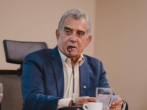 Funcionários fantasmas, desvio de combustível e fraude: prefeito de Pão de Açúcar está na Mira do MP