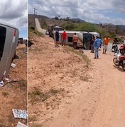 Van capota na rodovia AL-130, em Santana do Ipanema