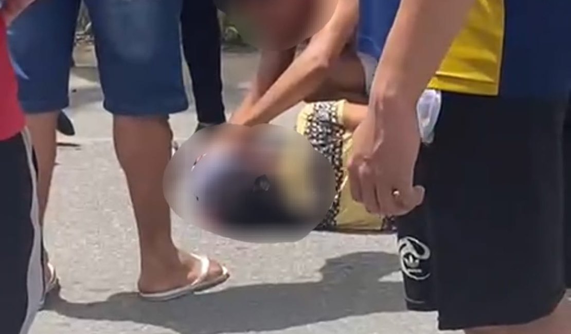 Mulher fica ferida após acidente entre carro e moto na entrada da cidade de Cajueiro