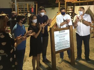 Prefeitura entrega espaço de lazer no Medeiros Neto, em Maceió