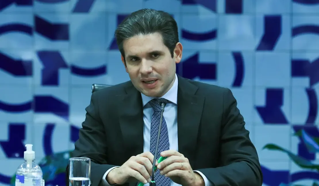 Proposta que acaba com jornada de trabalho 6x1 vai para a CCJ