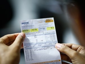 Consumidores com inadimplência podem ter energia cortada; confira seus direitos