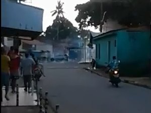 [Vídeo] Barraca de fogos de artifício incendeia e assusta moradores 