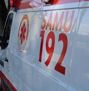 Grave acidente entre moto e caminhão deixa jovem ferido em Porto de Pedras