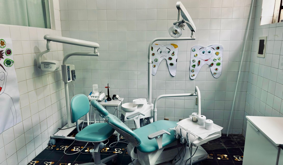 Obra social católica recebe consultório odontológico financiado por emendas de Leonardo Dias
