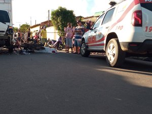 [Vídeo] Motociclista morre após colisão contra carro no bairro Cavaco, em Arapiraca