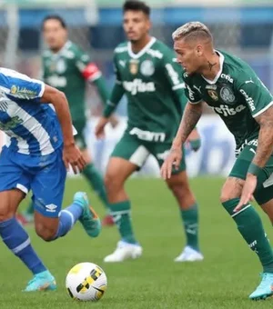 Palmeiras chega a buscar a virada, mas Avaí empata e segura o ainda líder do Brasileirão
