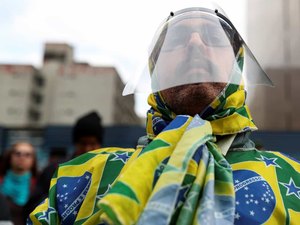Brasil torna-se o quarto país com mais óbitos com 956 mortes