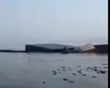 Caixas com iPhones e perfumes são encontradas à deriva após naufrágio de navio no Estreito de Ormuz
