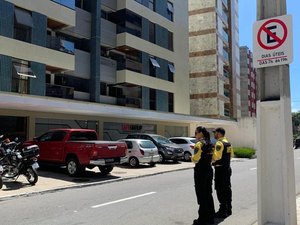 DMTT inicia fase educativa de proibição de estacionamento em vias da Ponta Verde e Jatiúca