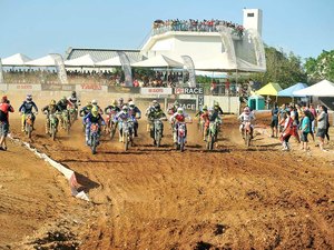 [Vídeo] Viva Motocross volta a agitar Arapiraca neste fim de semana