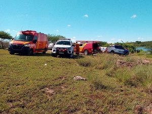 [Vídeo] Corpo de homem é encontrado boiando no Lago de Perucaba