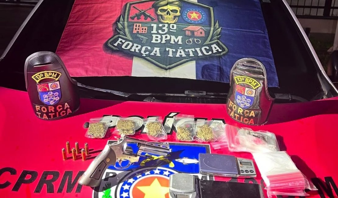 Homem é preso com arma de fogo e drogas no Vale do Reginaldo, em Maceió