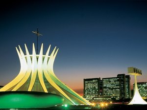 Brasil é o segundo país do mundo menos interessado em política