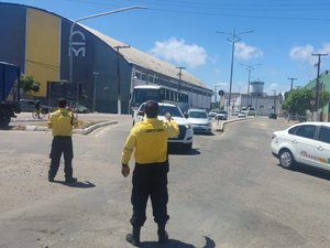 Taxistas receberão 'Selo da Vacina' para trabalho no Porto de Maceió