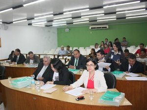 Vereador quer discutir o problema do fumo com secretário estadual da Fazenda