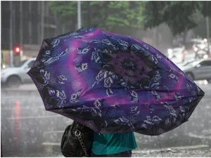 Alerta de chuva forte e risco geológico em Belo Horizonte na véspera de Natal