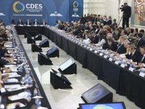 Conselheiros defendem medidas 'amargas' para retomar crescimento
