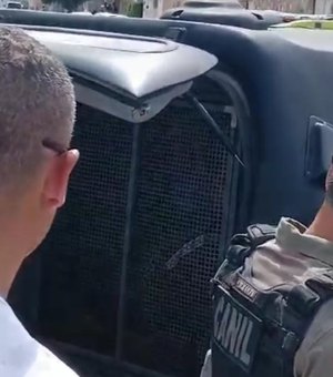 Homem assalta adolescente, é perseguido por moradores e escapa de linchamento em Arapiraca