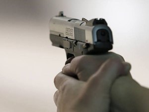 Bandido armado rouba motocicleta na Avenida Pratagy, no Benedito Bentes