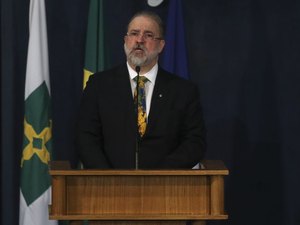 CCJ aprova novo mandato de procurador-geral para Augusto Aras